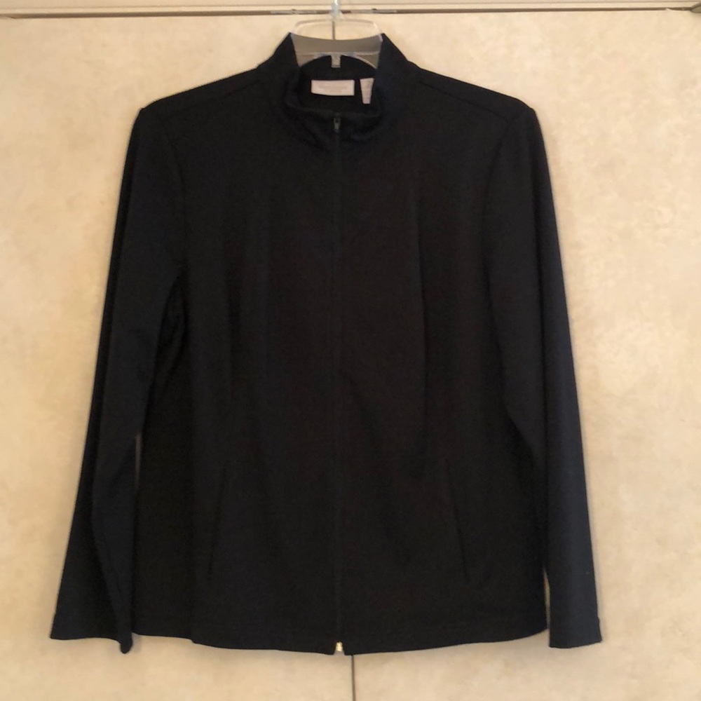 EUC Weekends by Chico’s Basic Black Full Zip Jacket Top with Slit Pockets.